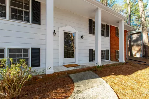 4521 Connell Dr, Raleigh, NC 27612