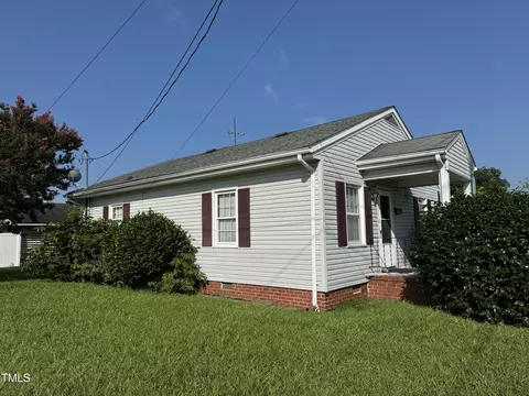 308 E Morgan St, Benson, NC 27504
