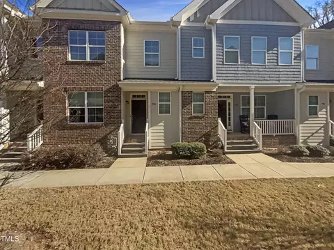 902 Laurel Gate Dr, Wake Forest, NC 27587 photo 1