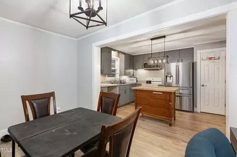 Dining - 2214 Umstead Rd, Durham, NC 27712 photo 3 of 4