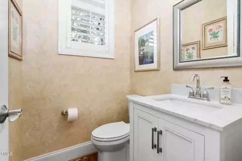 107 Sunstone Dr, Cary, NC 27519 photo 12