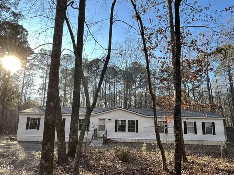 329 N Raleigh Farms Rd, Youngsville, NC 27596