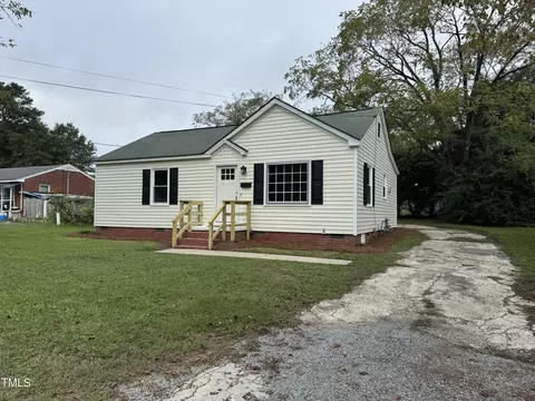 106 Joy St, Dunn, NC 28334