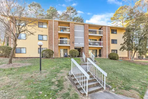 1114 Schaub Dr #H, Raleigh, NC 27606
