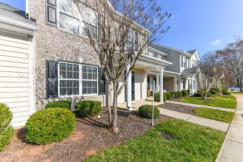 331 Hidden Timber Ln, Greensboro, NC 27405
