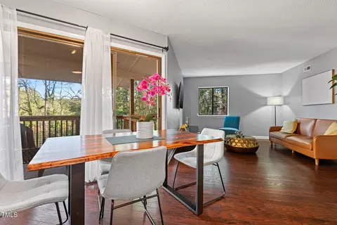 5084 Flint Ridge Pl, Raleigh, NC 27609