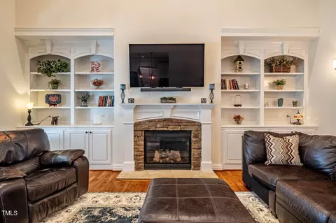 Living - 2913 Brighton Bluff Dr, Apex, NC 27539 photo 2 of 2