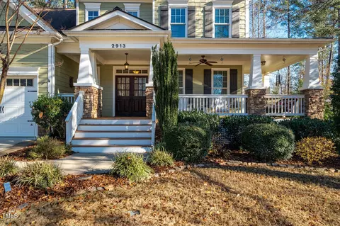 Exterior - 2913 Brighton Bluff Dr, Apex, NC 27539 photo 5 of 21
