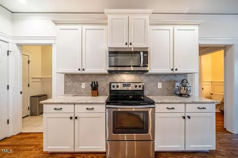 Kitchen - 2913 Brighton Bluff Dr, Apex, NC 27539 photo 4 of 4