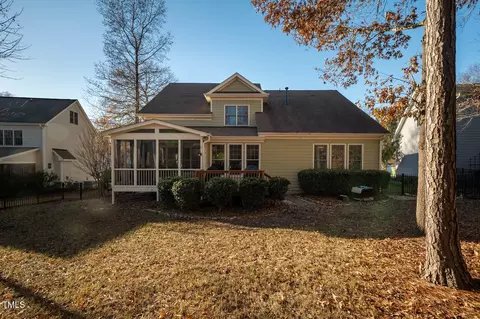 Exterior - 2913 Brighton Bluff Dr, Apex, NC 27539 photo 14 of 21