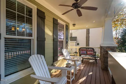 Exterior - 2913 Brighton Bluff Dr, Apex, NC 27539 photo 7 of 21