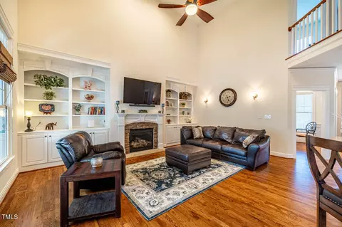 Living - 2913 Brighton Bluff Dr, Apex, NC 27539 photo 1 of 2