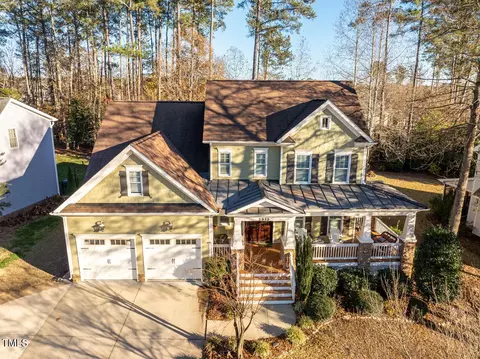 Exterior - 2913 Brighton Bluff Dr, Apex, NC 27539 photo 18 of 21