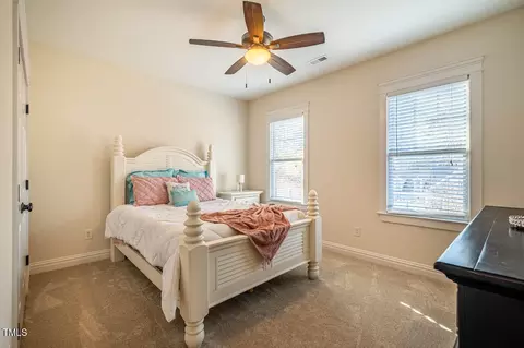 Bedroom - 2913 Brighton Bluff Dr, Apex, NC 27539 photo 4 of 7