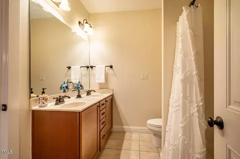 Bath - 2913 Brighton Bluff Dr, Apex, NC 27539 photo 5 of 5