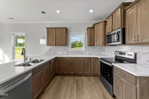 Kitchen - 44 Junius Ct, Angier, NC 27501 photo 3 of 3