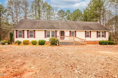 86 Arbor Dr, Roanoke Rapids, NC 27870