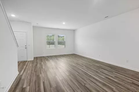2052 Glen Crossing Dr, Durham, NC 27704 photo 17