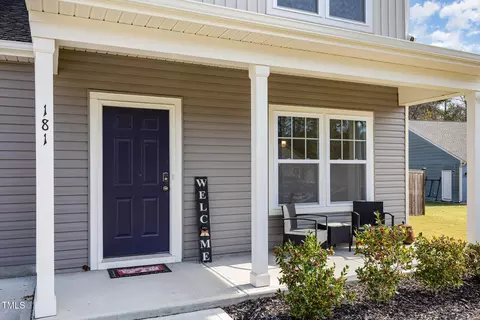 181 Pineapple Pl, Benson, NC 27504 photo 3