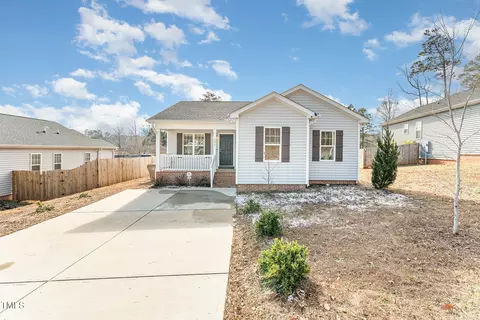 135 Volunteer St, Garner, NC 27529
