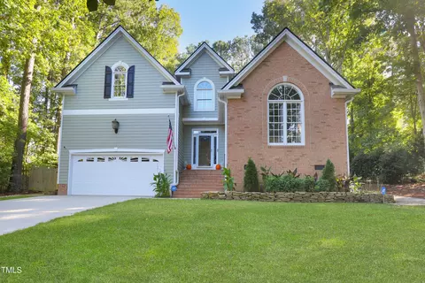 1203 Celestine Pl, Apex, NC 27502