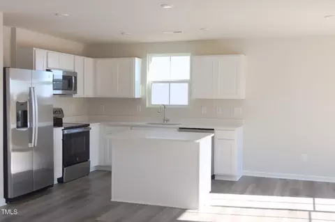 Kitchen - 4085 Dragonfly Rd, Bailey, NC 27807 photo 3 of 4