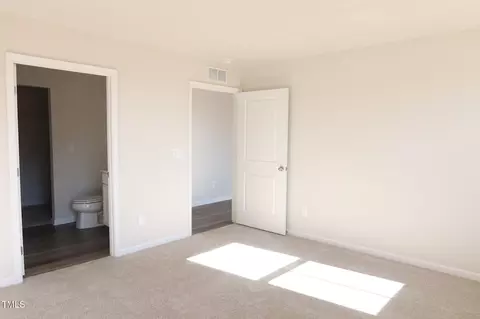 Bedroom - 4085 Dragonfly Rd, Bailey, NC 27807 photo 2 of 4