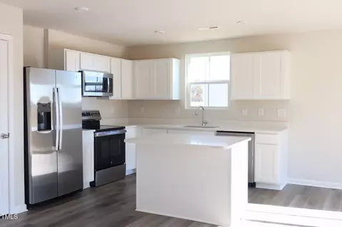 Kitchen - 4085 Dragonfly Rd, Bailey, NC 27807 photo 4 of 4