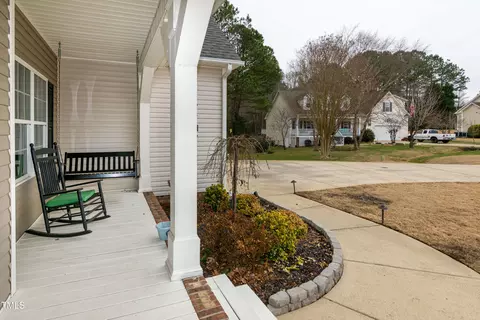 125 Cressida Cove Cv, Garner, NC 27529 photo 5