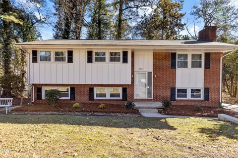 3316 Arrowwood Dr, Raleigh, NC 27604