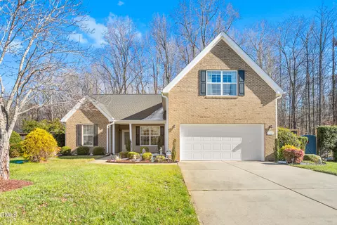 1207 Castle Pines Dr, Mebane, NC 27302
