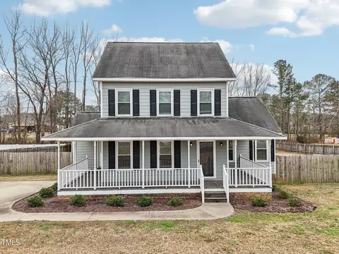 47 Twin Oaks Dr, Angier, NC 27501