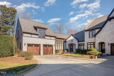 1319 Queensferry Rd, Cary, NC 27511