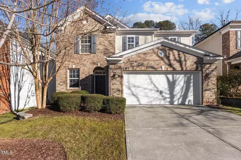 520 Emerald Downs Rd, Cary, NC 27519