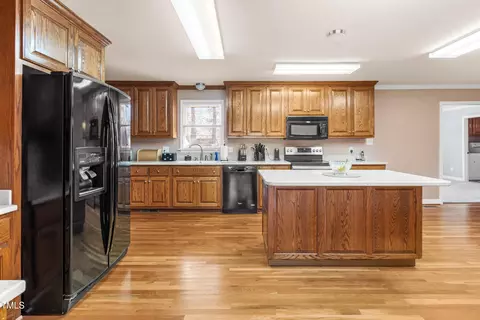 211 Maple Cir, Smithfield, NC 27577 photo 9