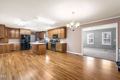 211 Maple Cir, Smithfield, NC 27577 photo 4