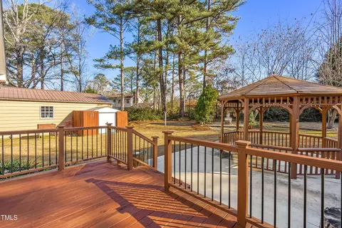 211 Maple Cir, Smithfield, NC 27577 photo 32
