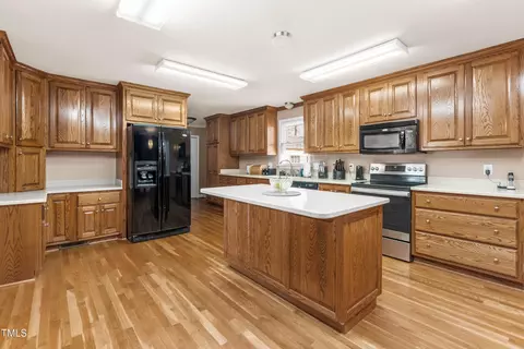211 Maple Cir, Smithfield, NC 27577 photo 8