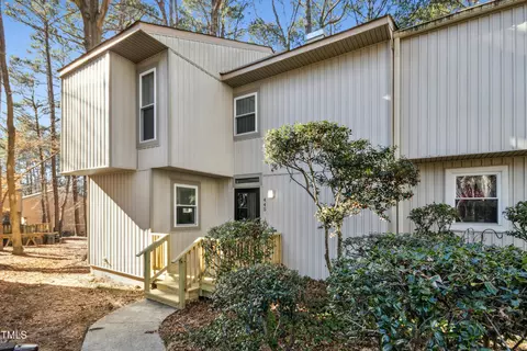 445 Pebble Creek Dr, Cary, NC 27511