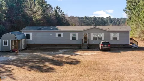 5292 Bryant Pond Rd, Dunn, NC 28334