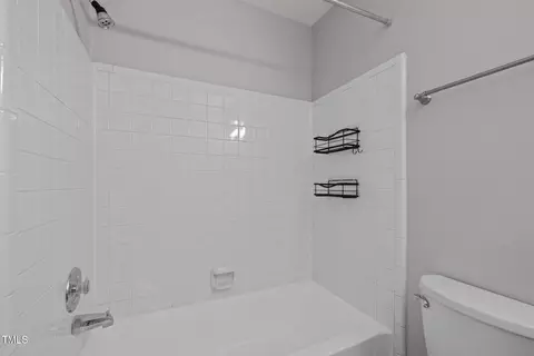 Bath - 2222 Alpine Rd, Durham, NC 27707 photo 2 of 4