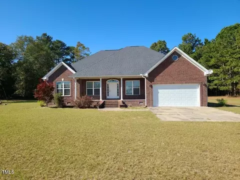 1203 Homer Dr, Elizabethtown, NC 28337