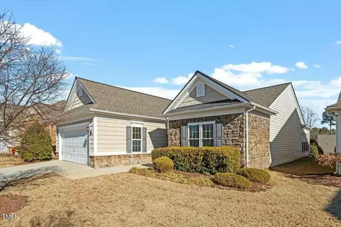 908 Peltier Dr, Cary, NC 27519