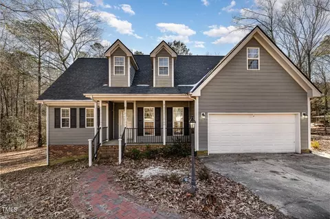 304 Monterey Ct, Benson, NC 27504