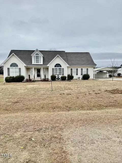 59 Mar-joy Dr, Dunn, NC 28334 photo 2