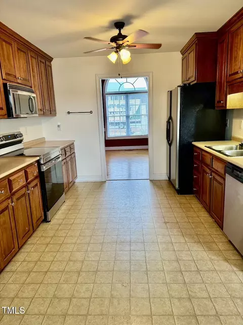 59 Mar-joy Dr, Dunn, NC 28334 photo 8