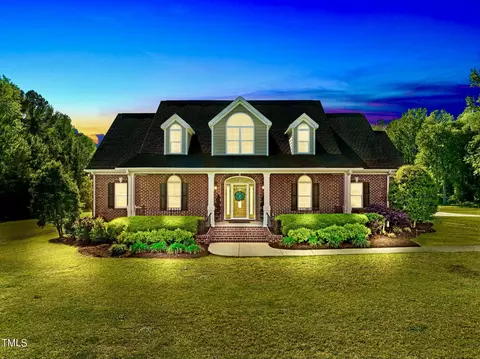 40 Sid Eaves Rd, Youngsville, NC 27596