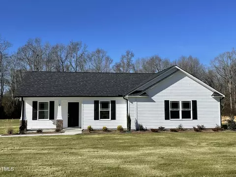 83 Harvest Hills Ln, Dunn, NC 28334