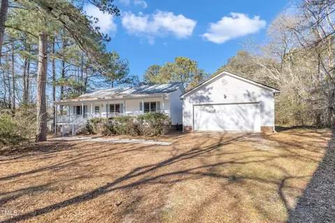 6 Sommerset Dr, Clayton, NC 27520