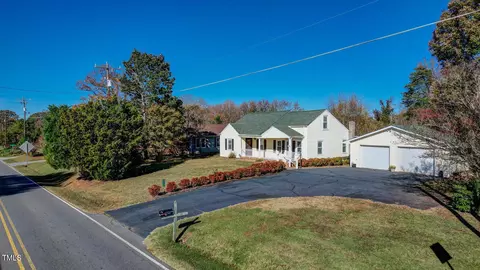 2588 Wentworth St, Reidsville, NC 27320